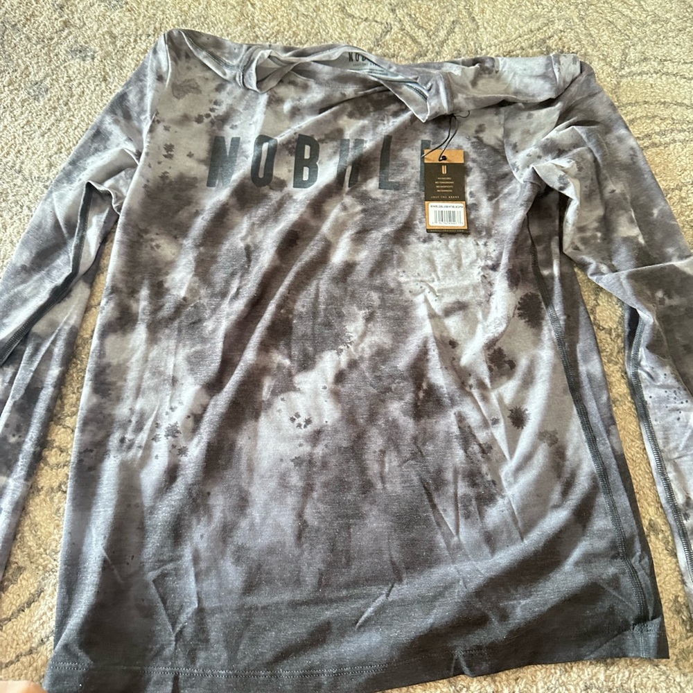 NWT  NOBULL shirt